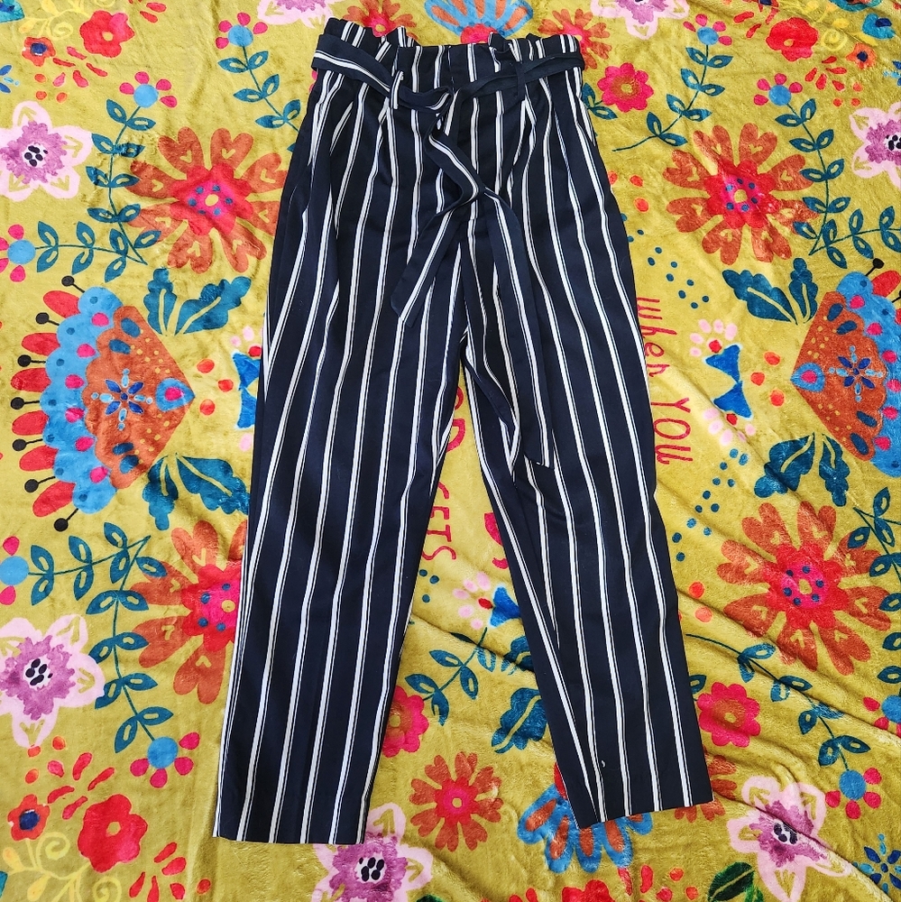 H&M navy striped paper bag waist pants 6 nwot